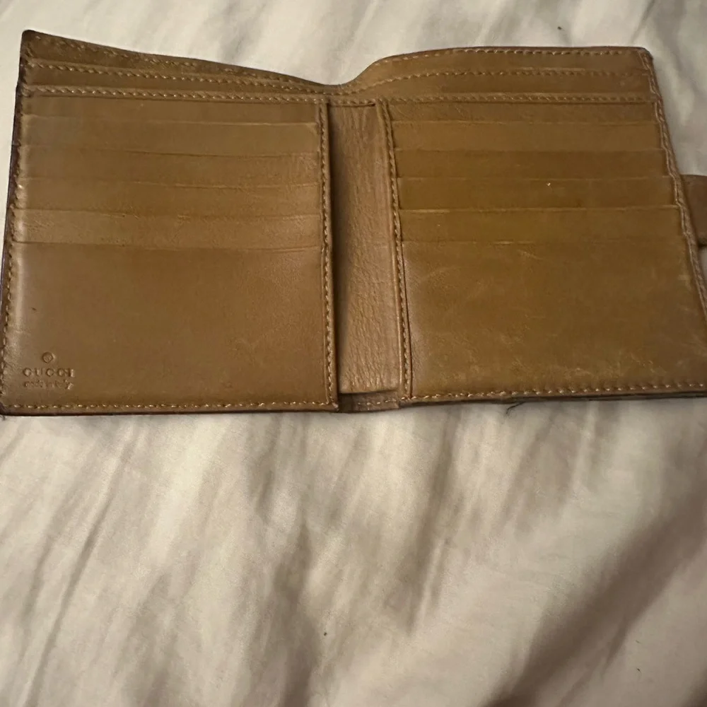 Gucci Tan Leather Wallet with Silver Logo - Picture 3 of 6